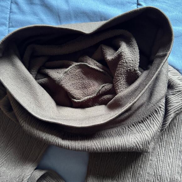 Pink Rose Fleece-Lined Leggings – Size Medium – Black - Picture 4 of 4